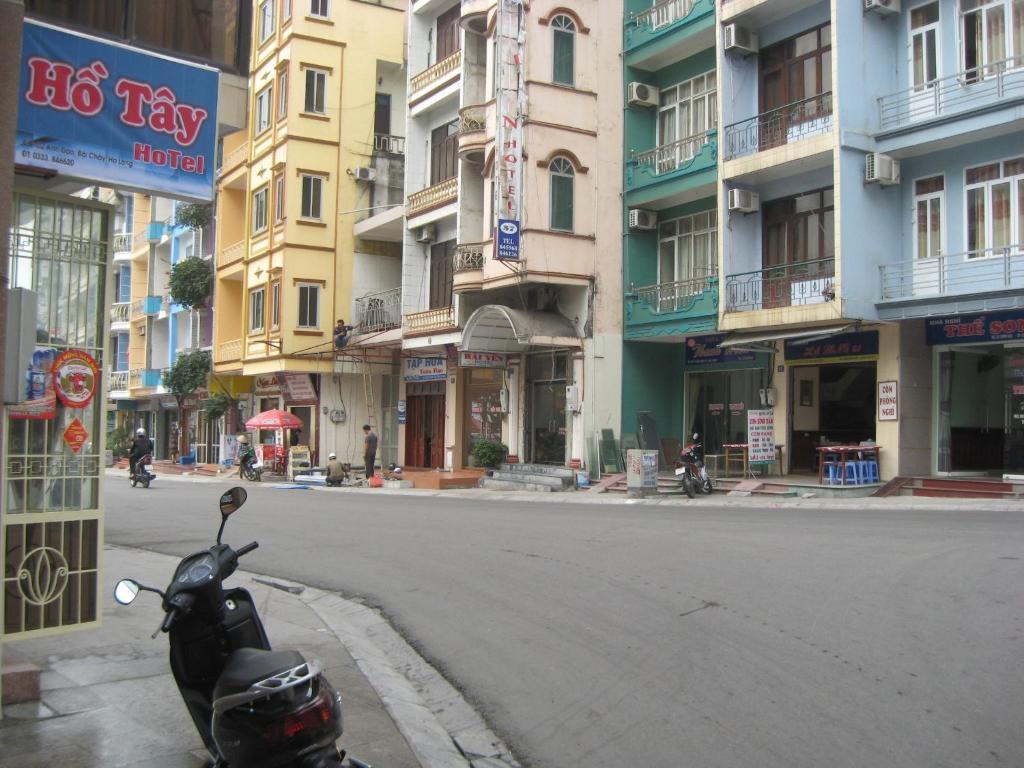 Ho Tay Hotel Ha Long Exterior photo